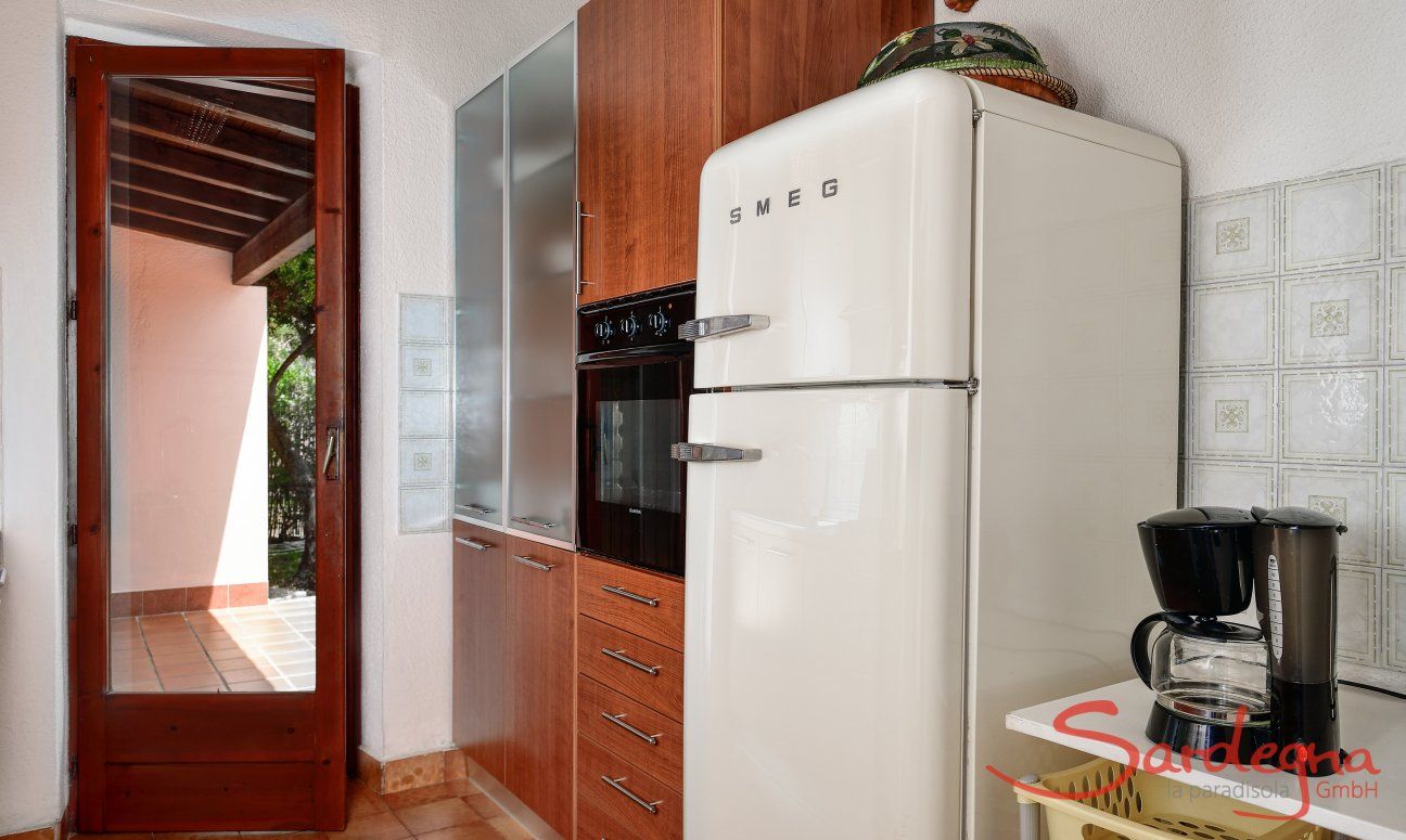 Kitchen with garden access 